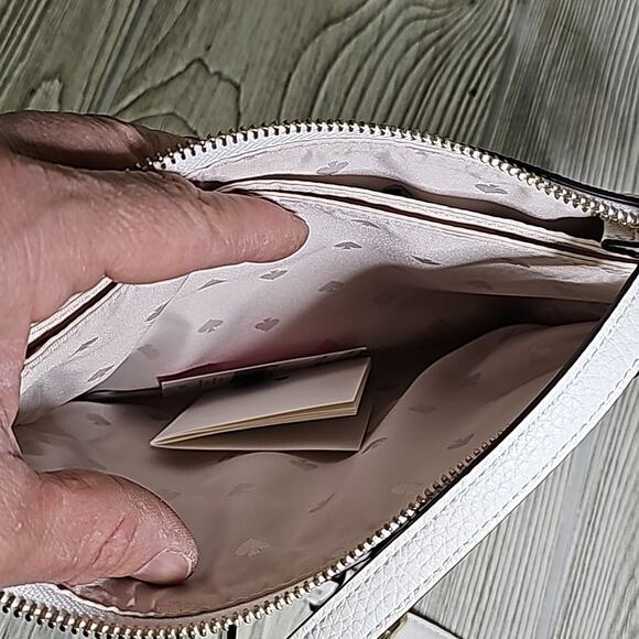 Kate Spade New York Leila Striped Canvas Triple Gusset Crossbody Purse NWT - Picture 6 of 9